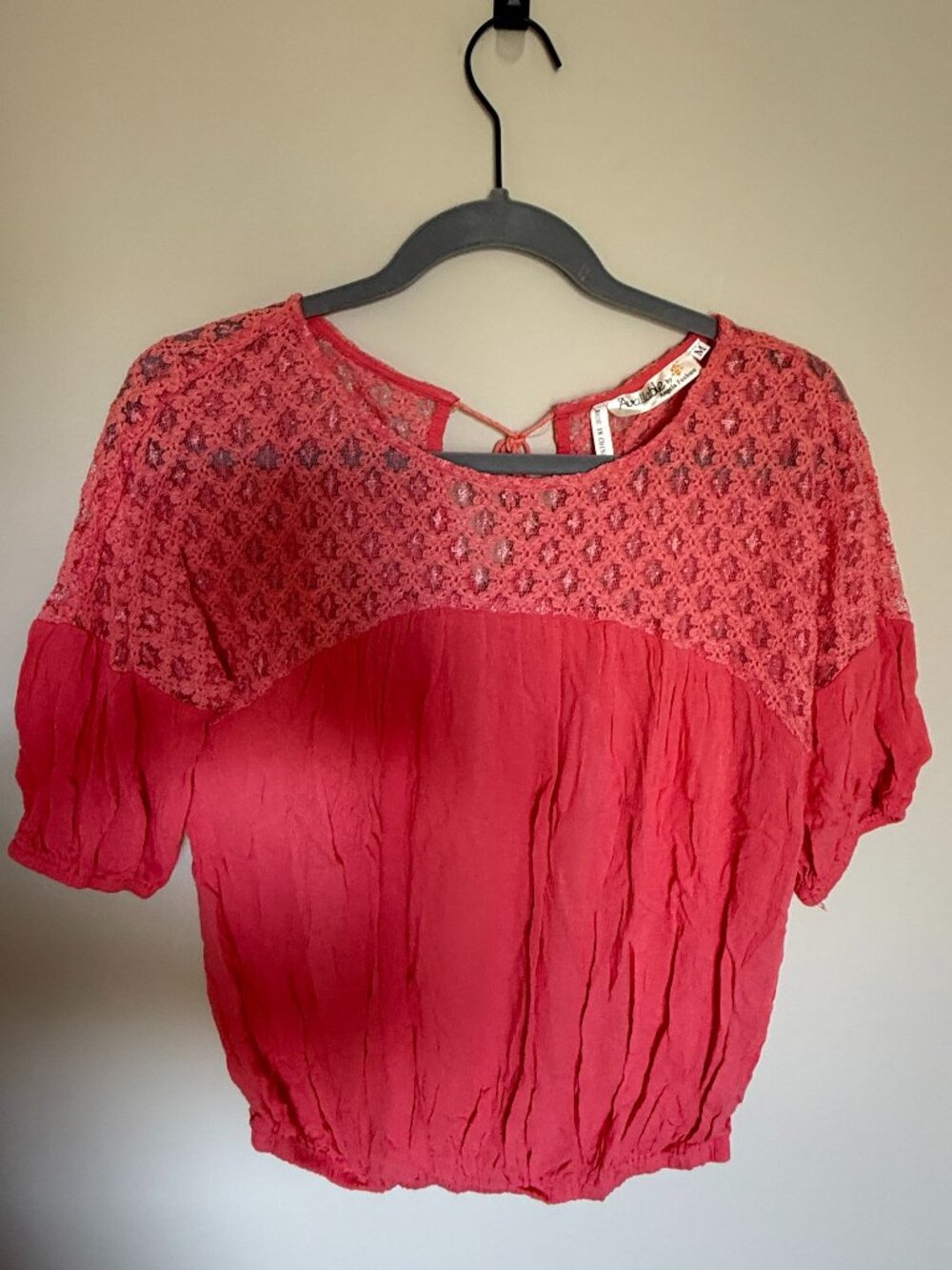 Available by Angela Fashion Coral Lace Boho Blouse Size M NWOT